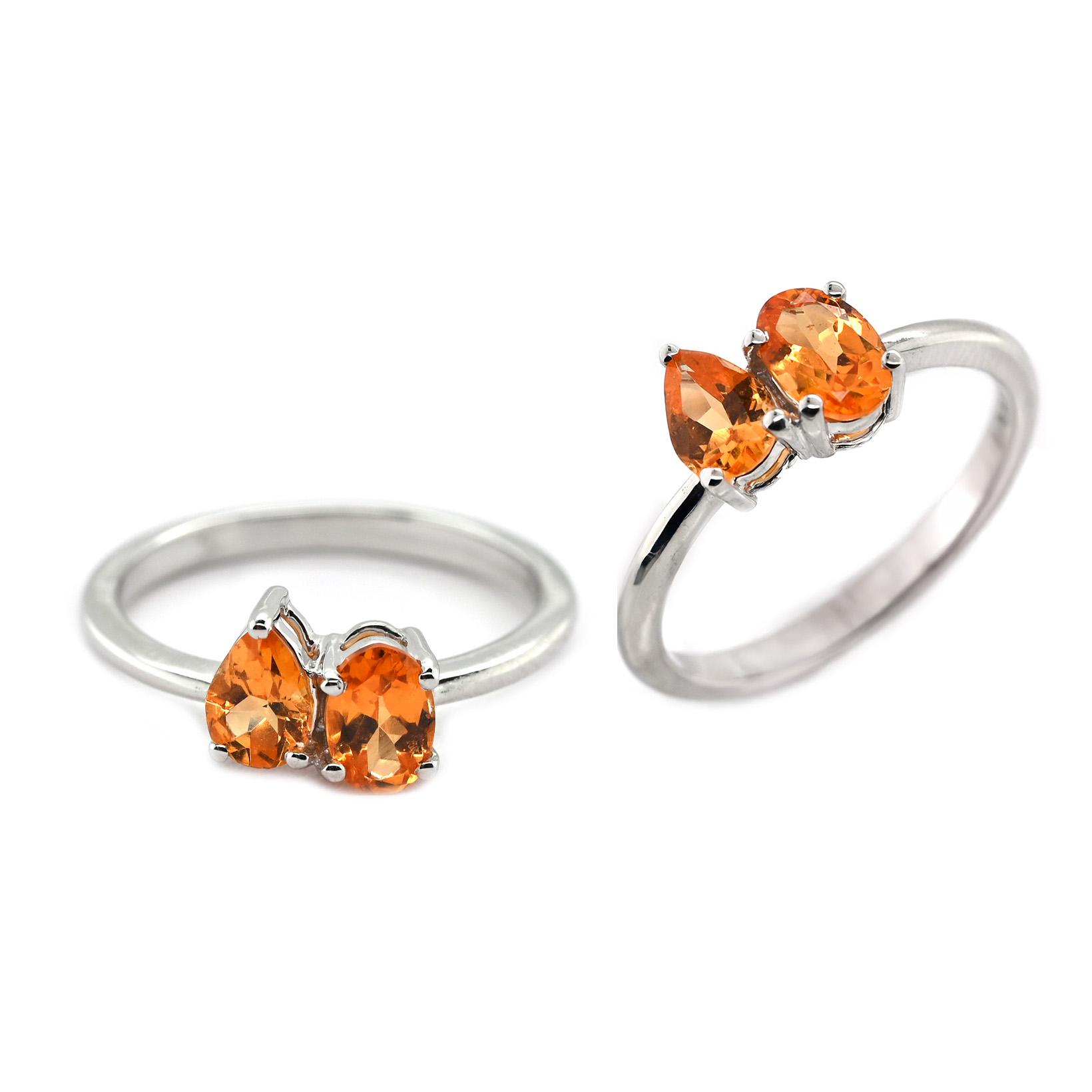 Mandarin Garnet Toi et Moi Pear-Shaped and Oval Cut 1.06 Carat Solitaire Engagement Ring in 14K White Gold